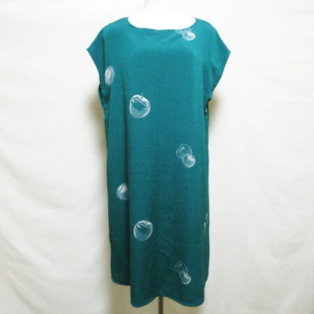 詩仙堂のワンピースを宅配買取しました！はかないリンゴ柄に癒される