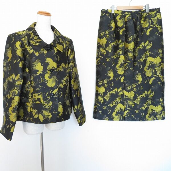 ラピーヌ ルージュのスカートスーツを宅配買取！味わいある花柄が魅力