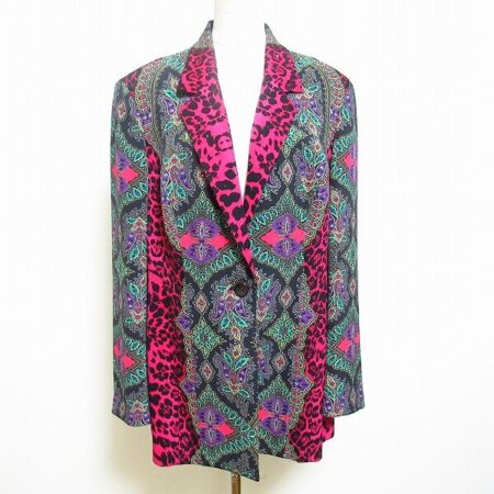 伊太利屋のジャケットを買取しました！どこかミステリアスな雰囲気