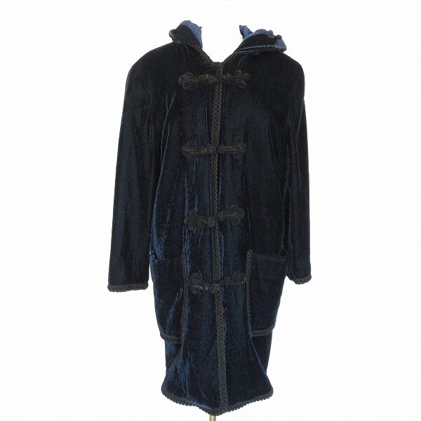 柔らかくもしっかり決まる 伊太利屋のコートを買取しました