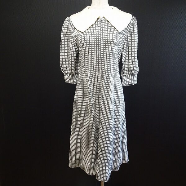 ビッグな襟で可愛いインパクト 斉藤都世子のワンピースを買取しました