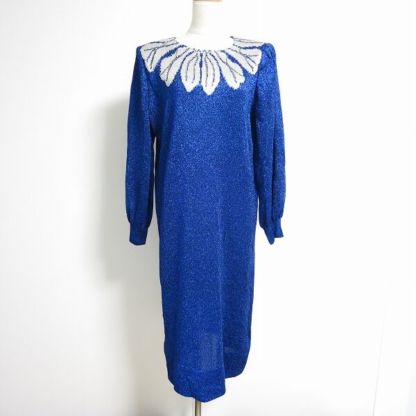 斉藤都世子のワンピースを買取しました!青とシルバーの組み合わせが素敵