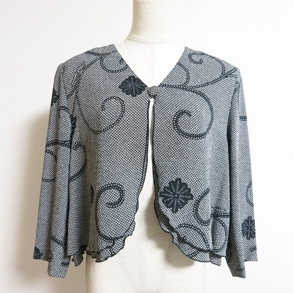 ショート丈で品よく 出張買取した詩仙堂のカーディガンをご紹介