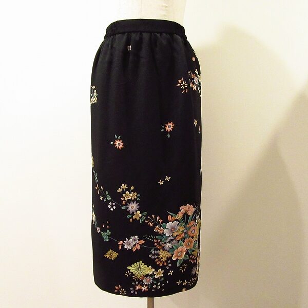 詩仙堂のスカートを買取しました！なまめかしい雰囲気がいい