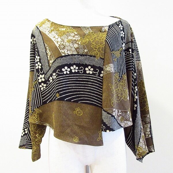 【詩仙堂の洋服を買取しました】しっとりした雰囲気が叶う