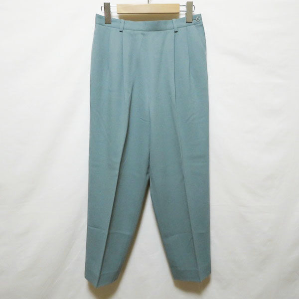 バーバリーのパンツを買取しました！繊細×ゆったりのバランスが丁度いい