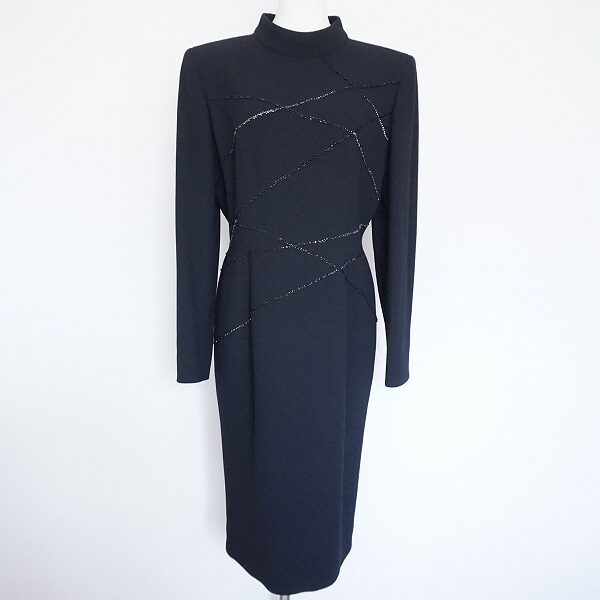 銀座マギーのワンピースを買取しました｜シックなエレガントレディになれる