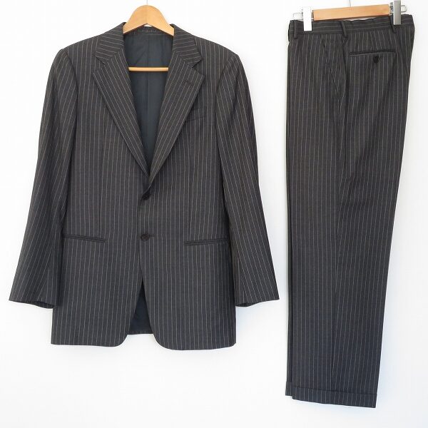アルマーニコレツィオーニのスーツを買取しました！さりげないストライプでスリムに
