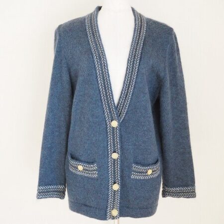 レリアンのカーディガンを買取しました｜金ボタンが美しい！