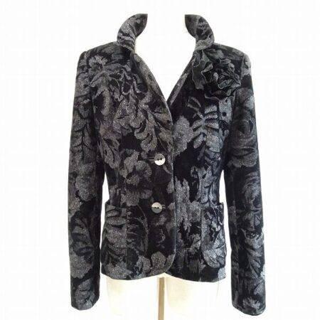 銀座マギーのジャケットを買取しました！ゴージャスさしかない