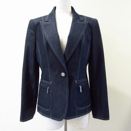 銀座マギーのスタイリッシュなジャケットを出張買取ご利用のお客様より買取しました