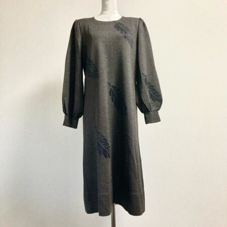 品位あるデザイン 斉藤都世子のワンピースを出張買取しました