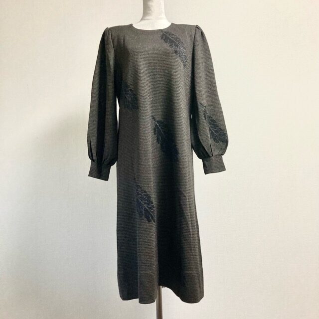 品位あるデザイン 斉藤都世子のワンピースを出張買取しました