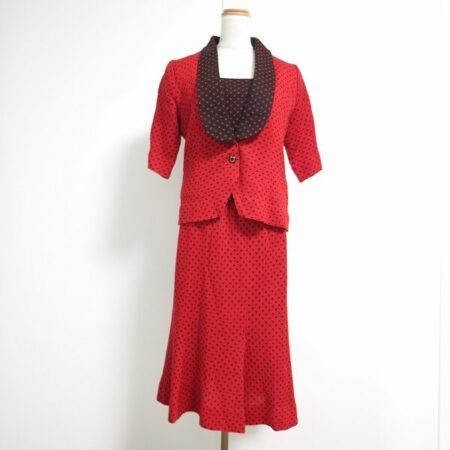 【斉藤都世子】セットアップをお買取！豪華な赤×ドットで洗練された雰囲気