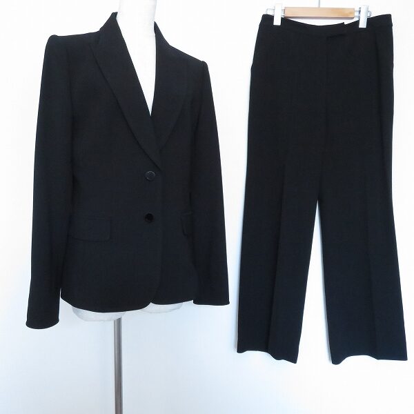 スタイリッシュなおしゃれができる！銀座マギーのパンツスーツを買取しました