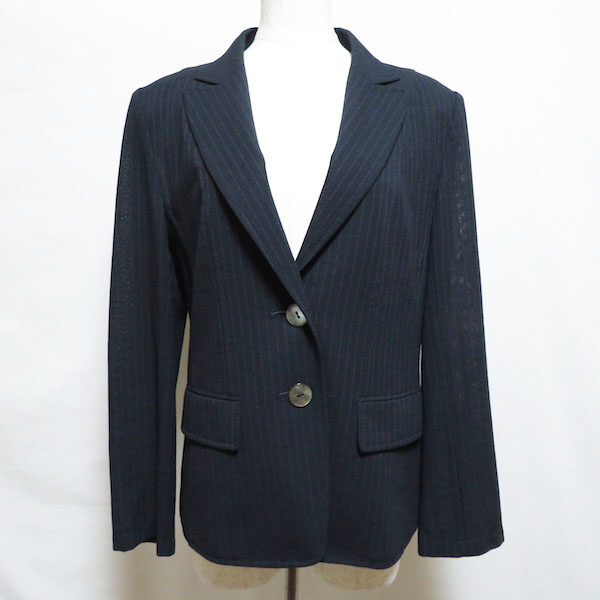 銀座マギーのジャケットを買取しました！あっさりストライプで涼しく