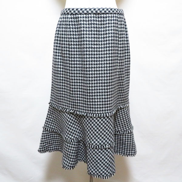 レリアンのスカートを買取しました！千鳥柄とフレアがキュート
