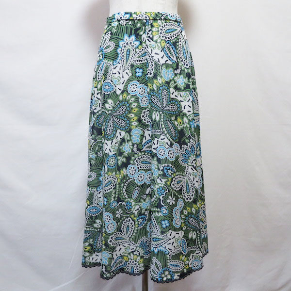 彩り豊かなレリアンのスカートを出張買取ご利用のお客様より買取しました