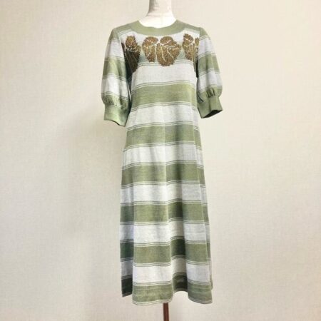 斉藤都世子のワンピースをお買取！カーキ×ホワイトでしっとりレディに