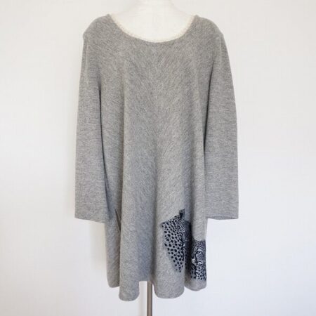 伊太利屋のチュニックを買取しました！ラフなデザインにかっこいいヒョウが刺さる