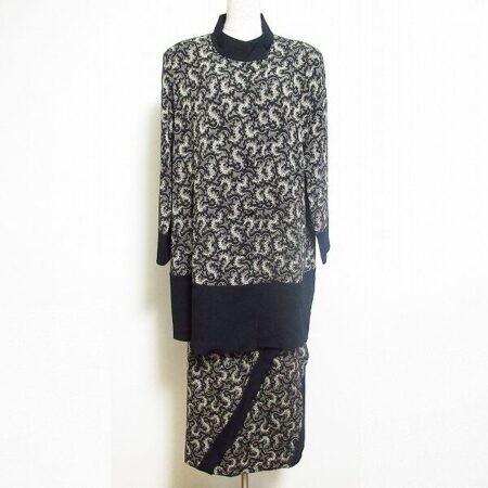 詩仙堂のセットアップを買取しました！ゴージャスさが引き立つ柄