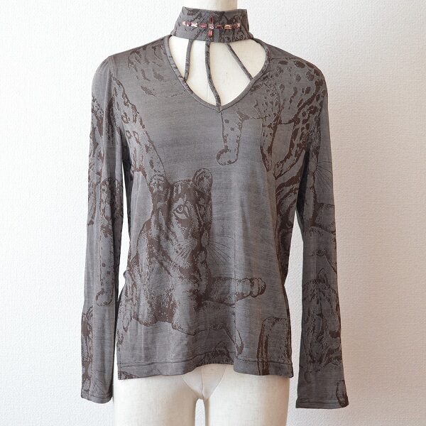 いい具合の露出が涼し気 伊太利屋のカットソーを買取しました