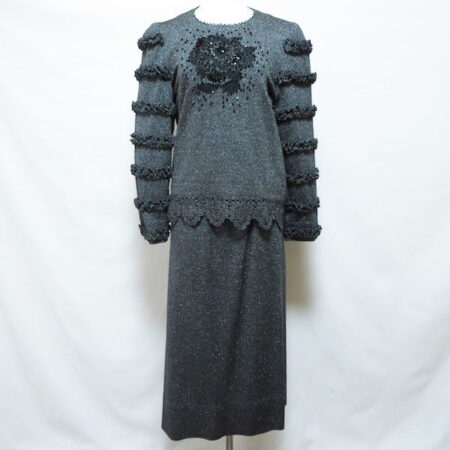 斉藤都世子のワンピースを買取しました！冷静さを感じるグレーに惚れ惚れ