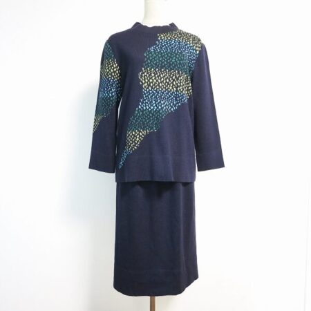 落ちつきを感じつつも静かすぎない！斉藤都世子のセットアップを買取しました