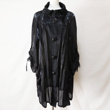 伊太利屋のコートを買取しました！カッコよさと可愛らしさの中間