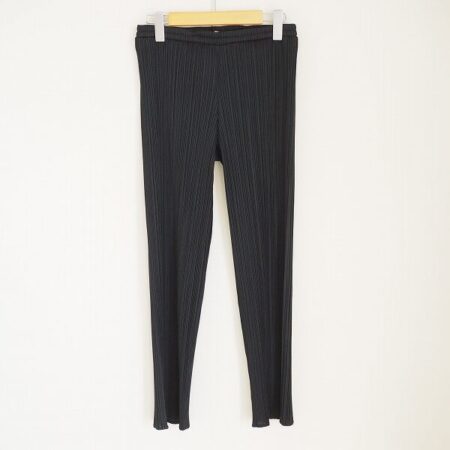 プリーツプリーズのパンツを買取しました！綺麗なラインにテンションが上がる
