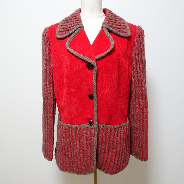 どこか落ち着く赤が見事な伊太利屋のジャケットを買取しました