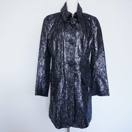 伊太利屋のコートを買取しました！ラメの光沢感が眩しい