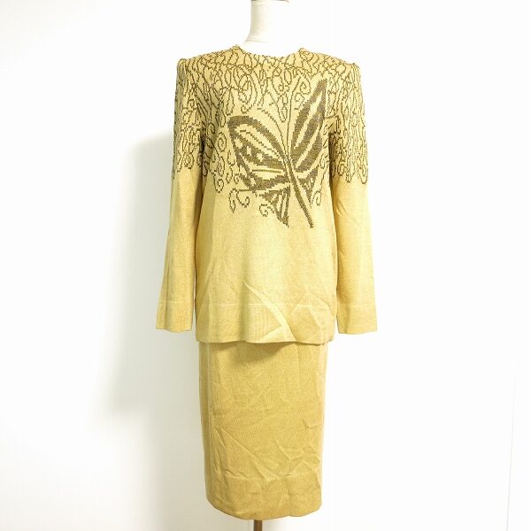 眩しい黄色が目をひく 斉藤都世子のセットアップを買取しました