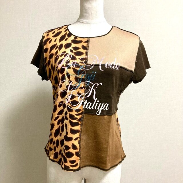 おしゃれさとこなれた感もある伊太利屋のトップスをお買取