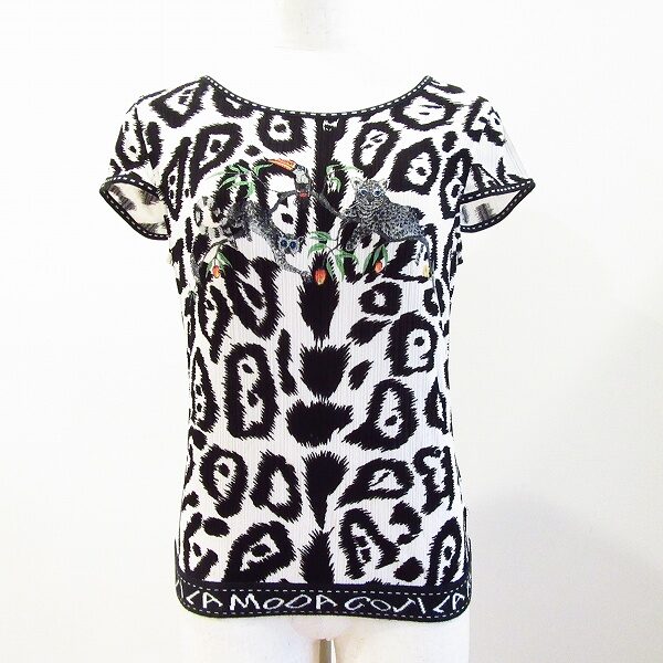 伊太利屋のTシャツを買取しました!白と黒ではっきりした印象に