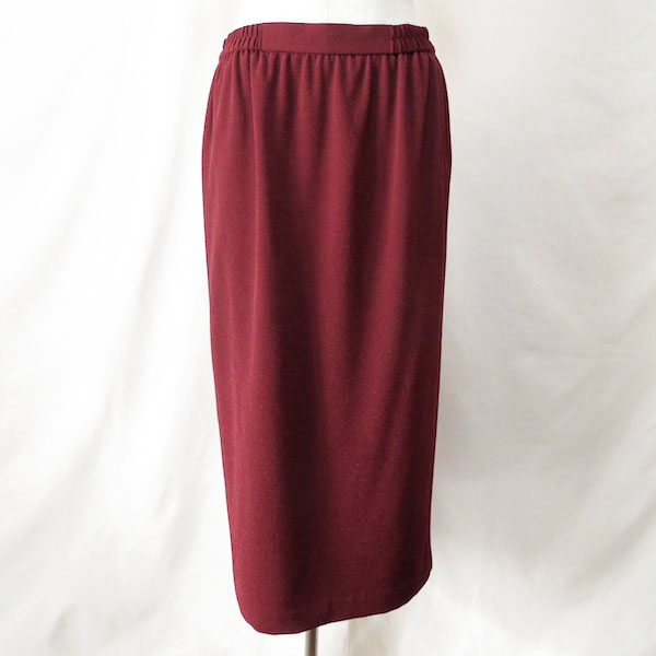 詩仙堂のスカートを買取しました!色っぽいボルドーが女度を上げる!