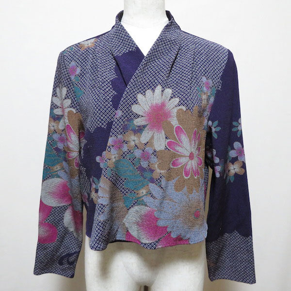 詩仙堂のカーディガンをお買取しました！綺麗に咲き誇るお花