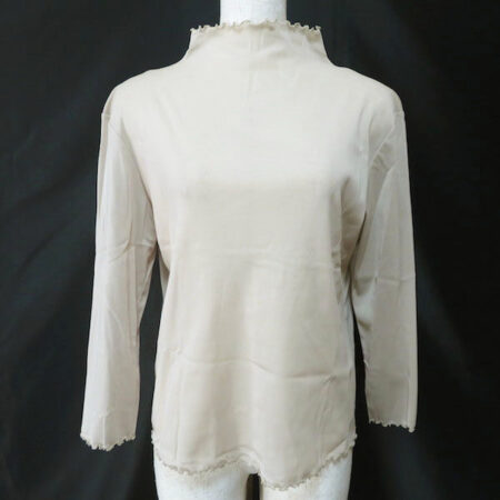 シースルー×ベージュでおとなしめに！詩仙堂のカットソーを買取しました