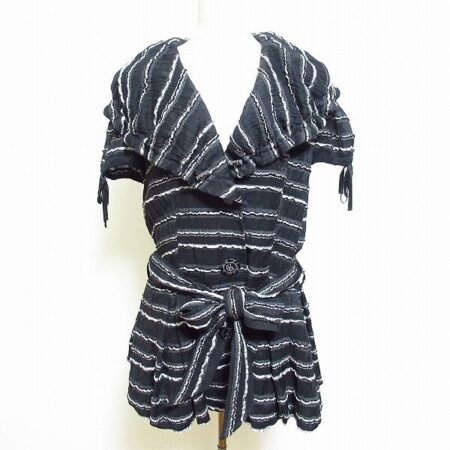 きつすぎないフリルが丁度いい 伊太利屋のジャケットを買取しました