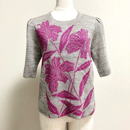 ピンクのお花が華やか 斉藤都世子のニットを買取しました！