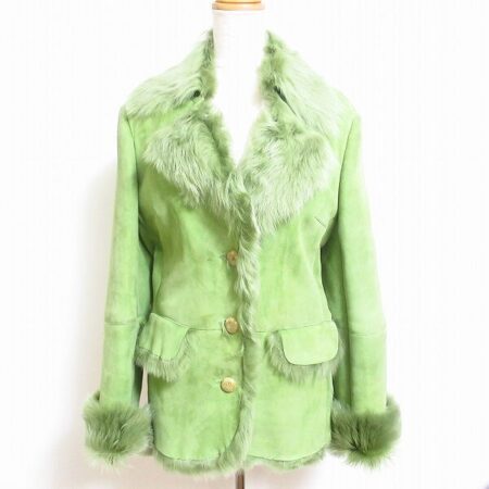 伊太利屋のコートを買取しました！黄緑としなやかファーがいい感じ