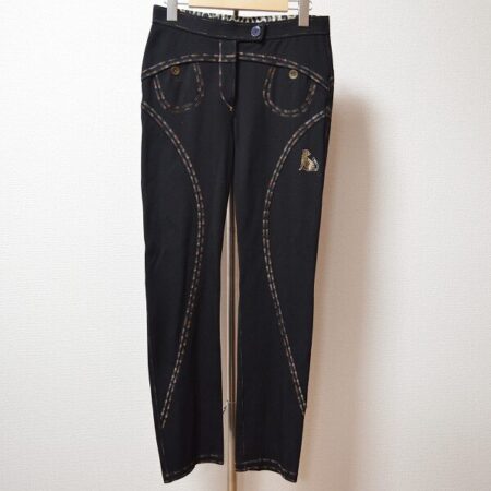 伊太利屋のパンツを買取しました！ステッチがおしゃれ