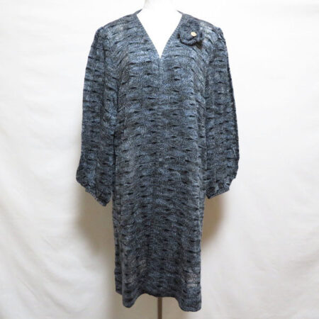 しっとりしたグレーが優雅な斉藤都世子のカーディガンを買取しました