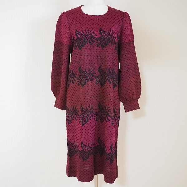 斉藤都世子のワンピースを買取しました!赤×黒のシャープさがいい