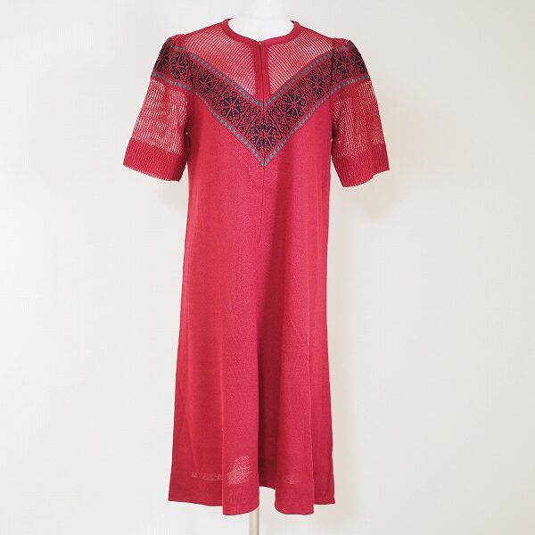 ドレスのような輝きを感じる斉藤都世子のワンピースを買取しました