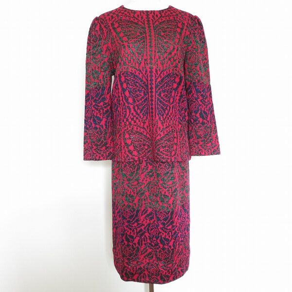 美しい色合いが印象に残る 斉藤都世子のワンピースを買取しました