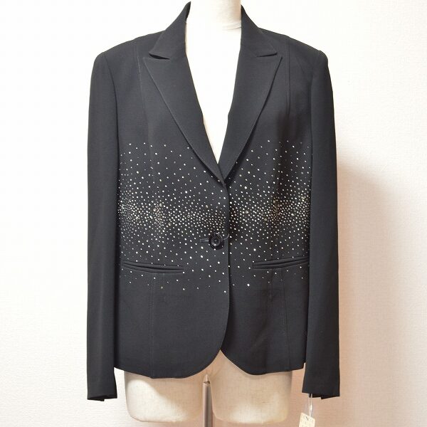 伊太利屋のジャケットを買取しました！ラインストーンが眩しい
