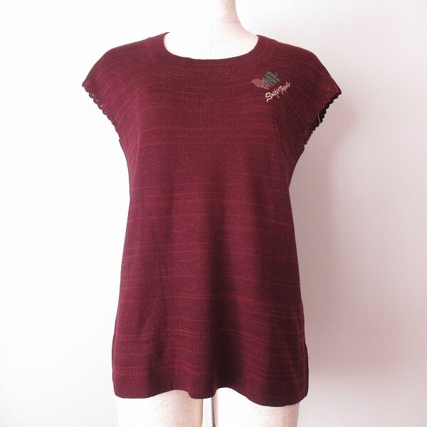 斉藤都世子のニットを買取しました コンパクトなデザインでほっそり！