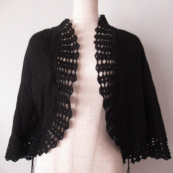 いい具合にきちんと具合が出せる 斉藤都世子のポンチョを買取しました