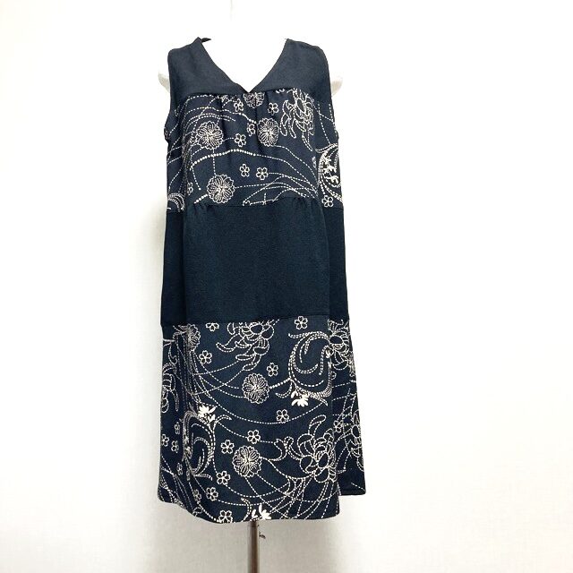 光るような柄がポイント｜詩仙堂のワンピースを買取しました
